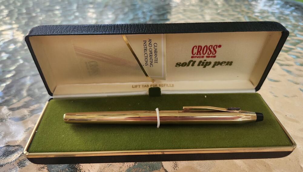 Cross 10K 1/20 Gold Filled Pen w/ Original Case Classic VintageWith New Refill